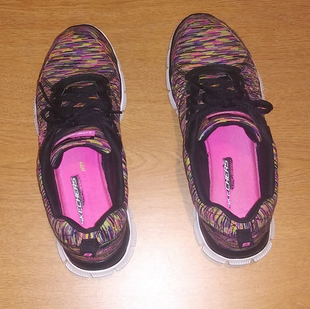 Skechers Air Cooled Memory Foam Sneakers